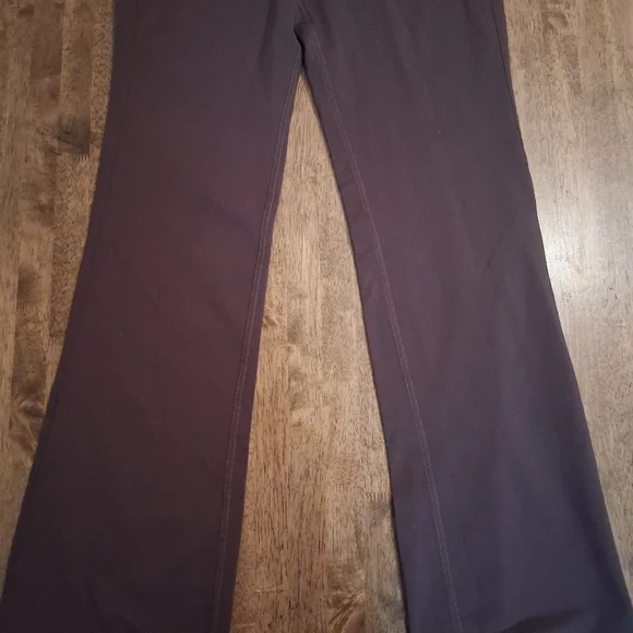 Athleta Brown Pull On Flare Leg Elastic Waist Strech Pants MT - Picture 3 of 7